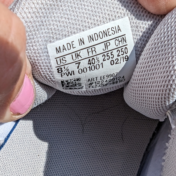 Adidas women's shoes size 8.5 - Picture 5 of 7